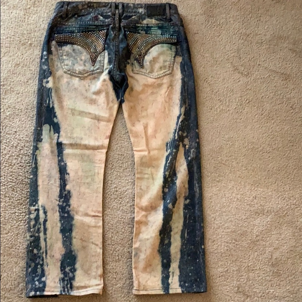 Robin’s jeans never worn but no tags